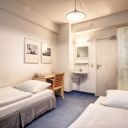 Enjoy Hostel Berlin City West Экстерьер фото
